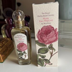 Vintage Royal Horticultural Society Bronnley Rose Eau Fraiche 100ml Bottle